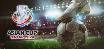 logo asian cup con campo di calcio e calciatore che ferma un pallone